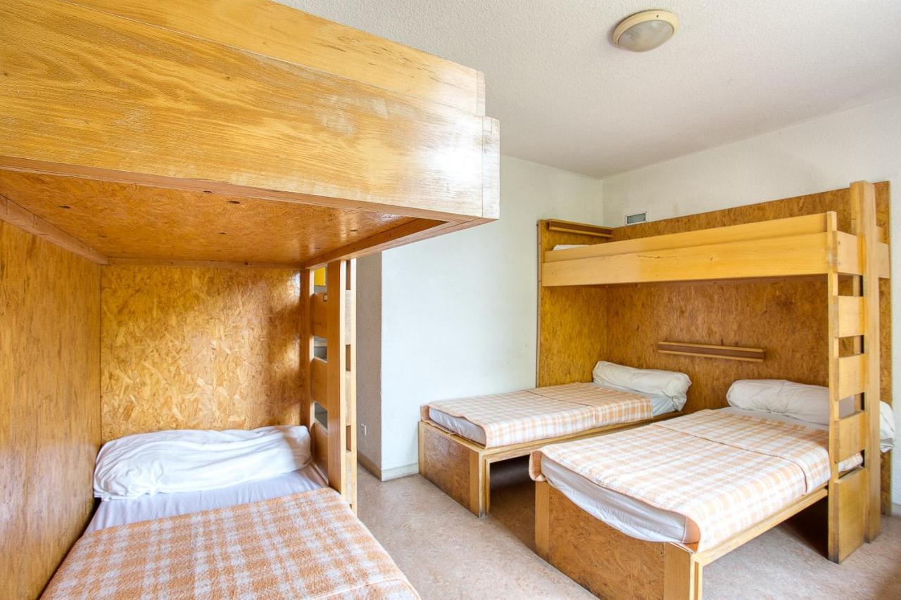 De Saint-raphael Hostel *
