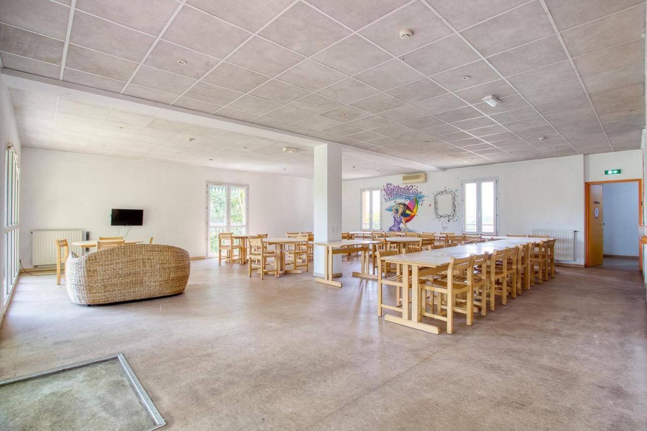 De Saint-raphael Hostel *